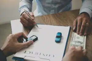negociar el precio de un coche